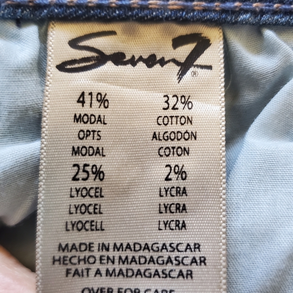 Seven Capri Denim Jeans. Size 8 - Picture 8 of 8
